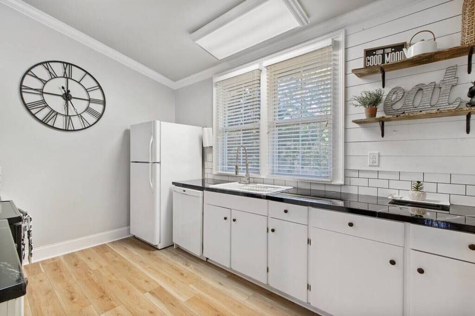 Brand new updated kitchen