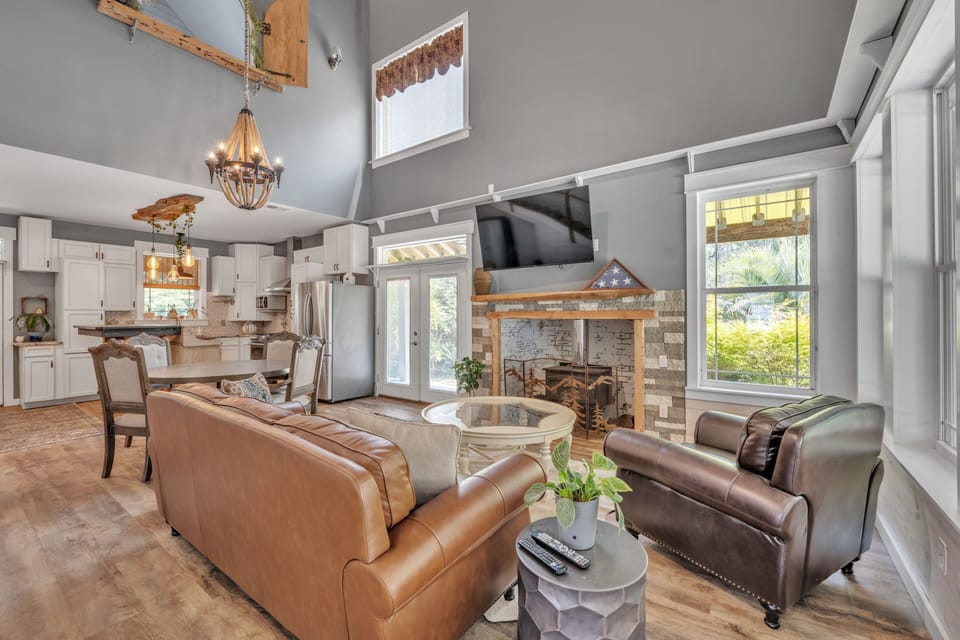 Furniture, Indoors, Living Room, Home Decor, Floor