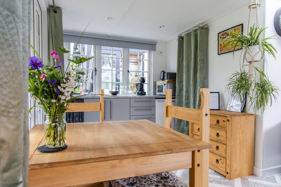 Dining table for 2, open the window beside for the gorgeous scent of the lemon tree outside