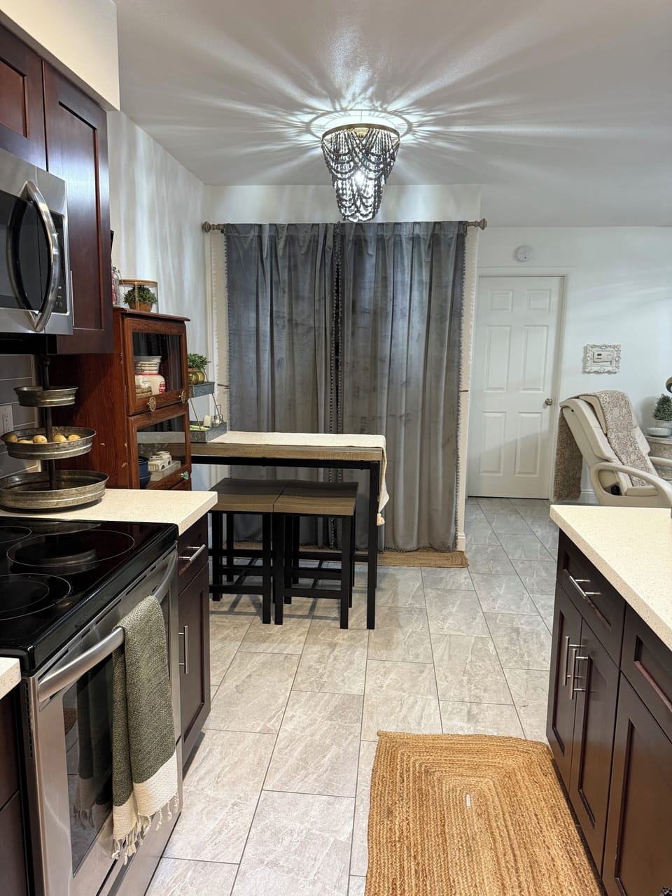 Brand new full-size washer and dryer unit
