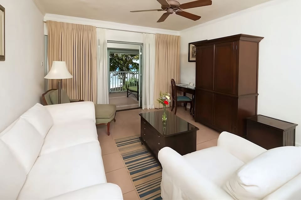 Living Room. Exact unit will be assigned upon arrival. Views, colors and decor may vary.