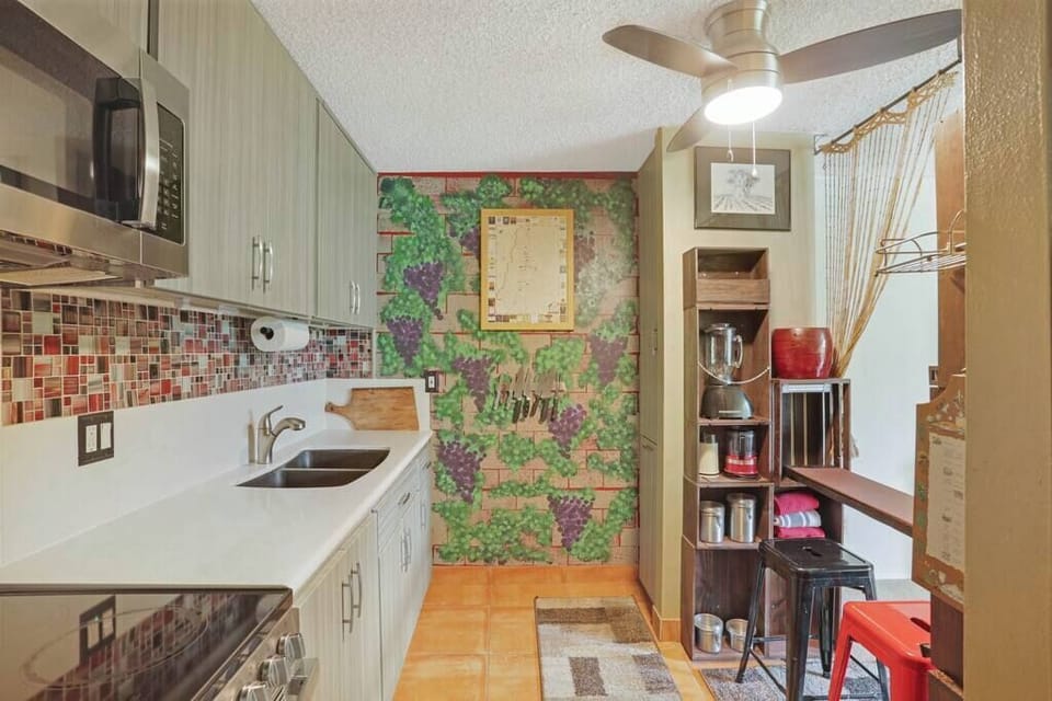 Kitchen (2)