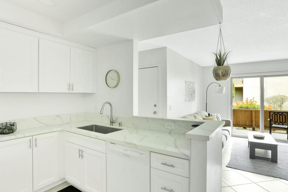 Kitchen (1)