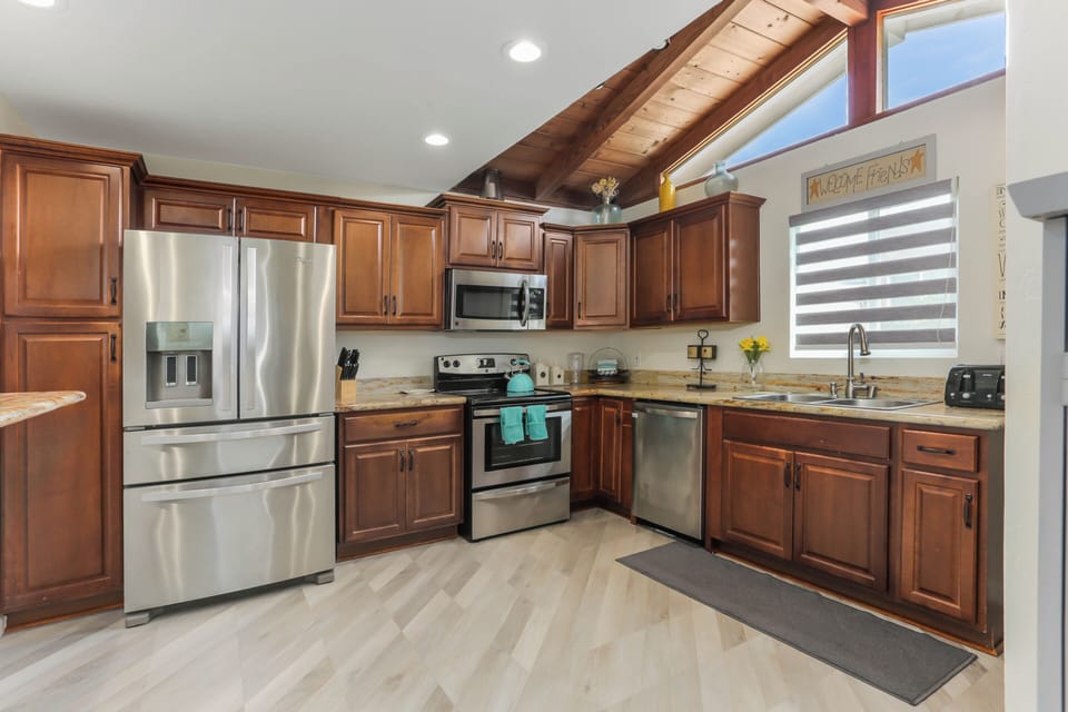 Spacious Kitchen