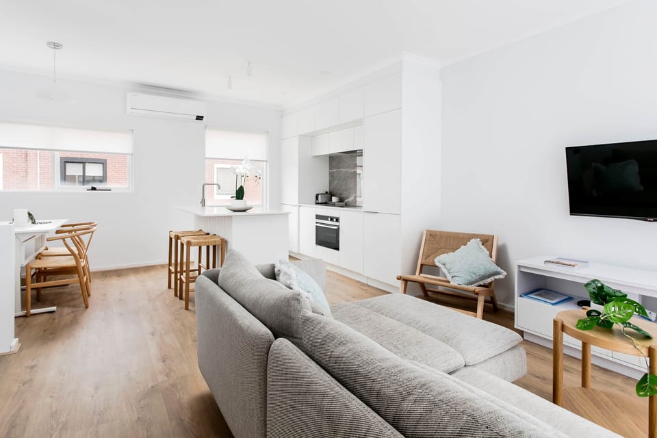 Living - contemporary, open space with smart TV