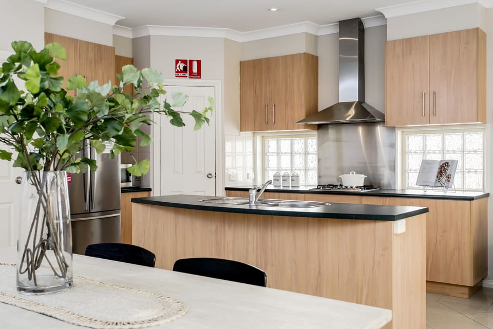 Elite Accommodation, Adelaide, Unley House, Short term rental, WiFi, Furnished, dog friendly, BBQ