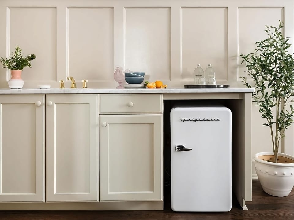 Start mornings with coffee and chilled drinks in your kitchenette.