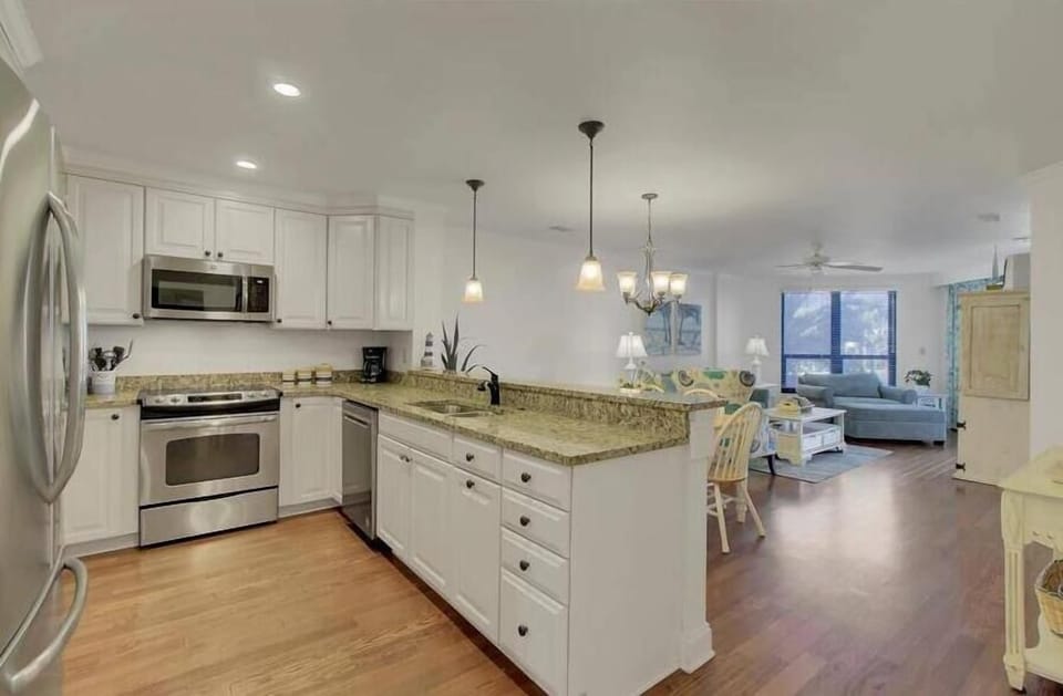 Kitchen, 104 Summer House