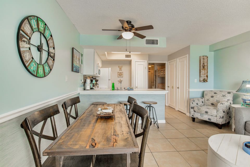 Living/Dinning Area