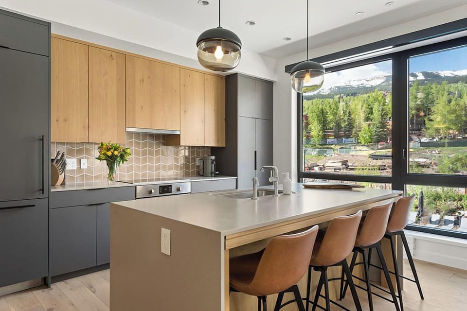 kitchen island view