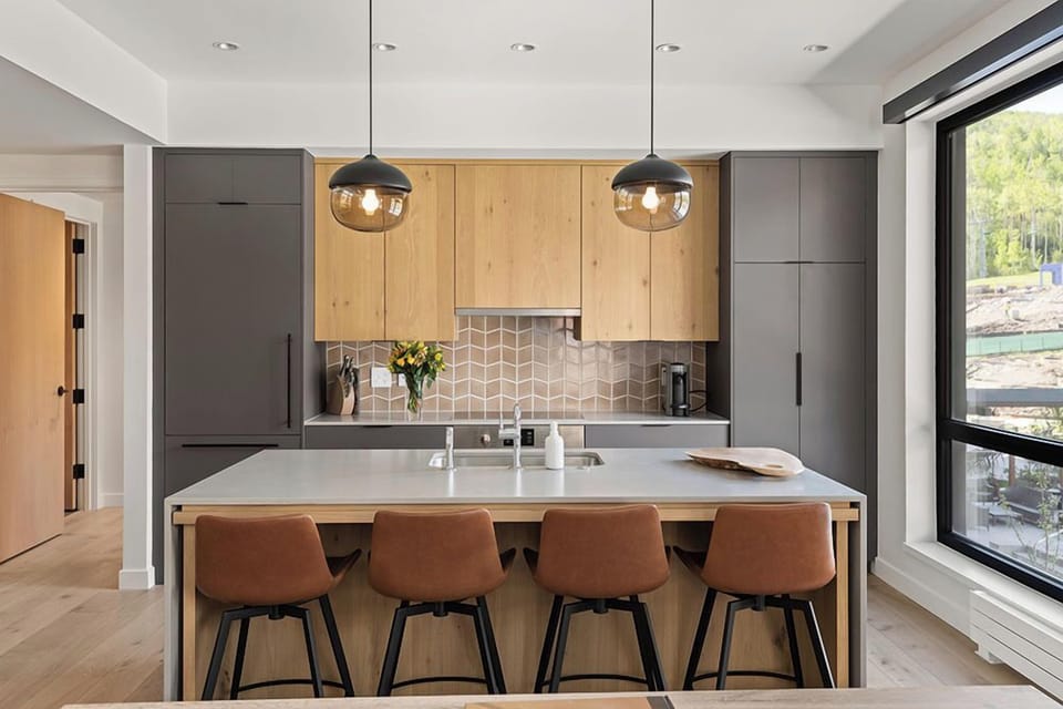 kitchen island and pendants