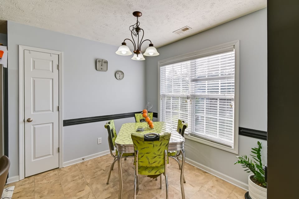 Breakfast Nook