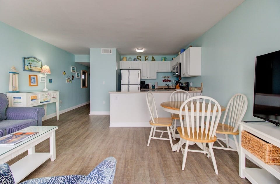 Atlantic Towers 612-print-006-066-Main Living Area-4200x2760-300dpi