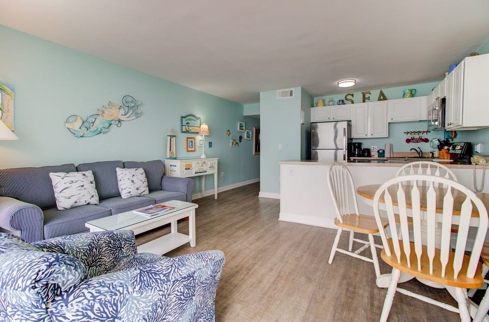 Atlantic Towers 612-print-005-059-Main Living Area-4200x2760-300dpi