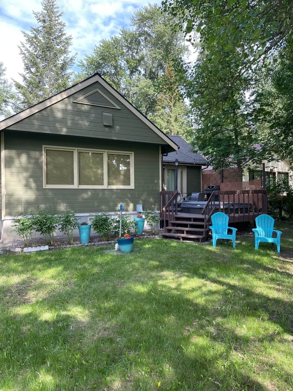Front of house just a few steps away from the golf course