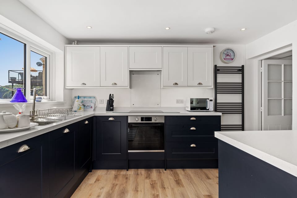 Saundersfoot property, direct beach access