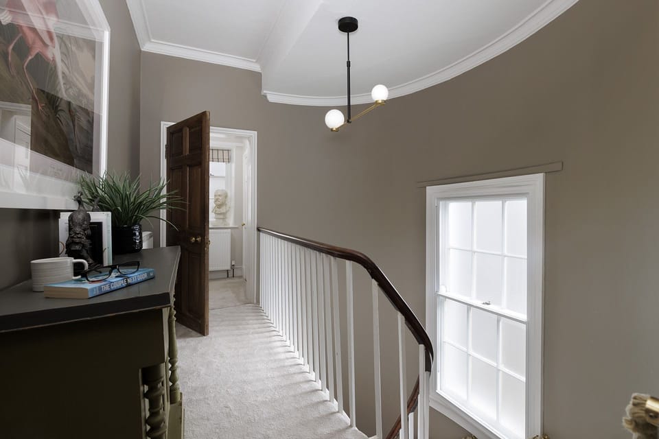 Molls Yard - StayCotswold