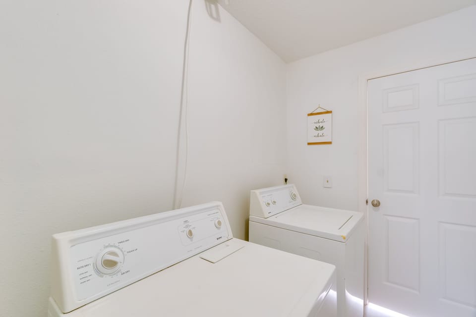 Laundry Area | Washer/Dryer | Hangers | Trash Bags/Paper Towels