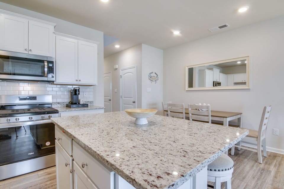Kitchen | 1st Floor | Keurig | Toaster | Blender