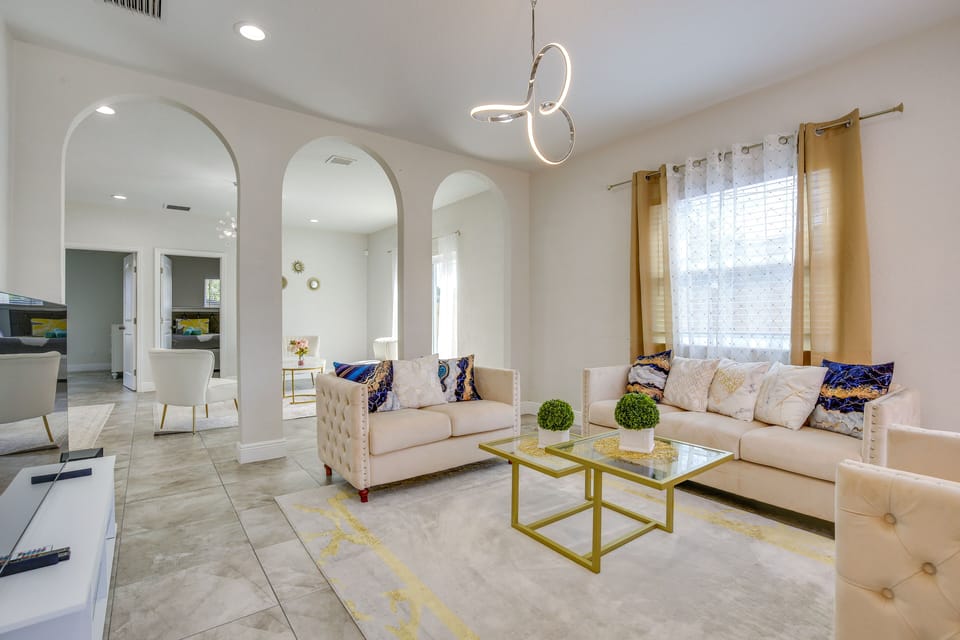 Fort Lauderdale Vacation Rental | 4BR | 3BA | 1,433 Sq Ft | 1 Step to Enter