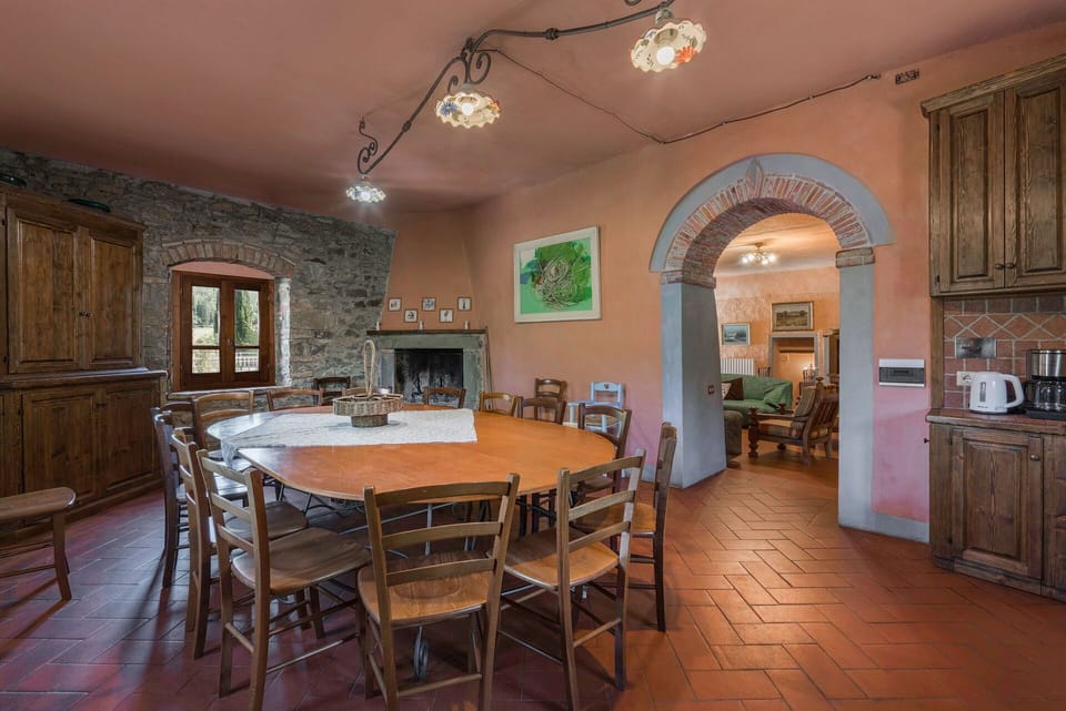 Amenities, Autumn, Dining Room, Room Detail, Spring, Summer