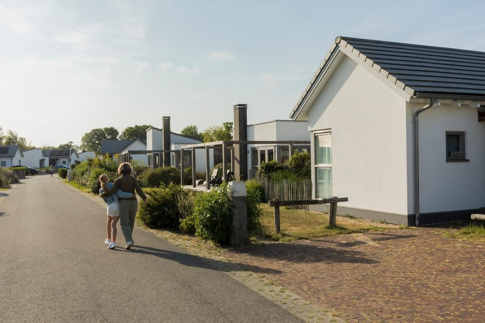 Immediate Surroundings [summer] (<1 km)