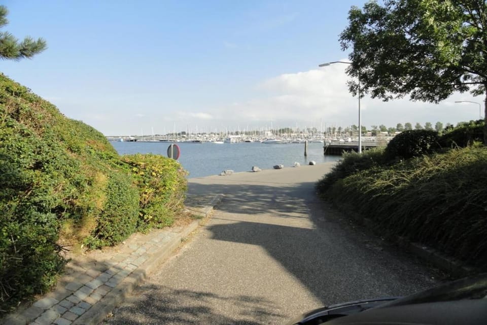 Surroundings [summer] (1-5 km)