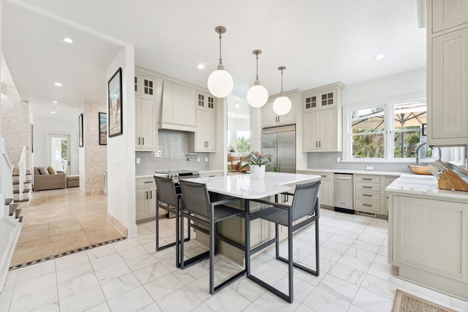 Fully stocked Kitchen