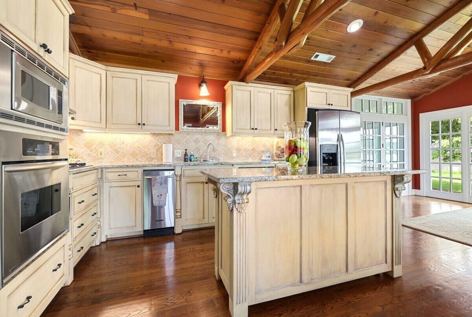 Here you'll find a drip coffee maker, high-end appliances and plenty of built-in storage.