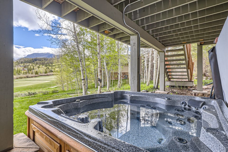 Hot Tub