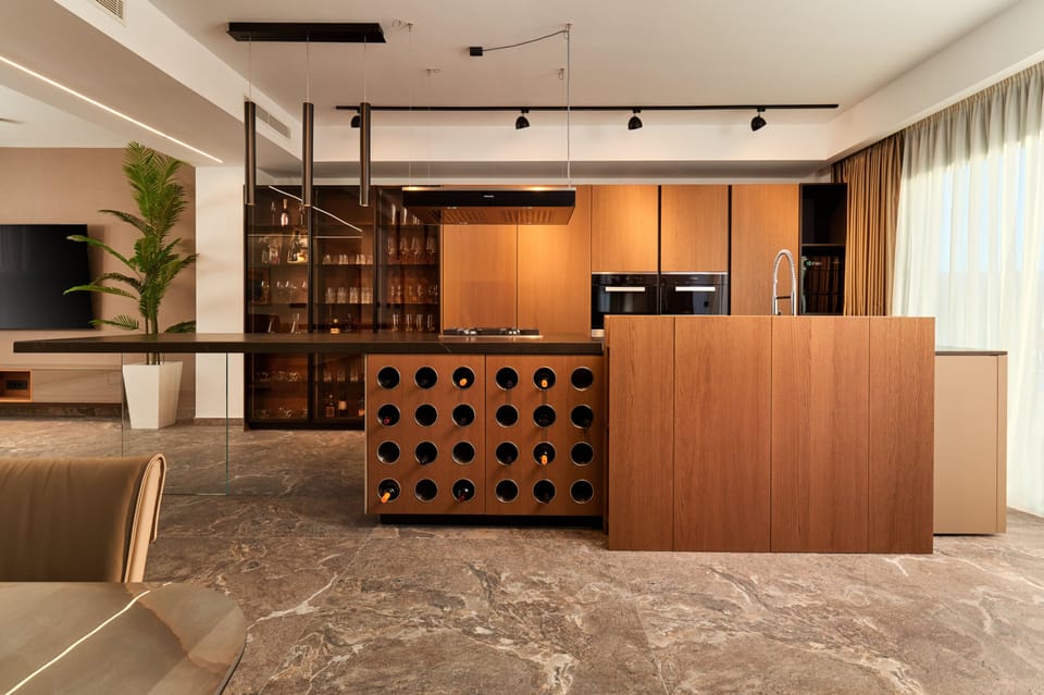 Fully equipped kitchen with high quality appliances