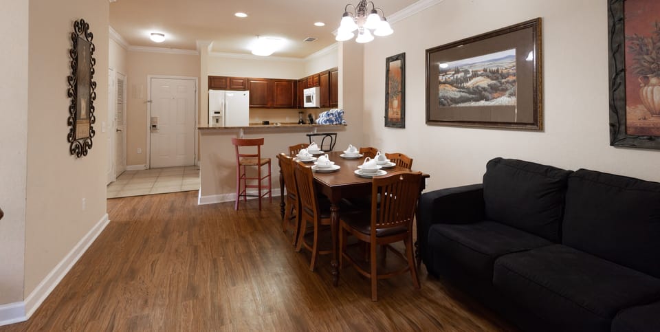 Floor, Flooring, Hardwood, Indoors, Furniture