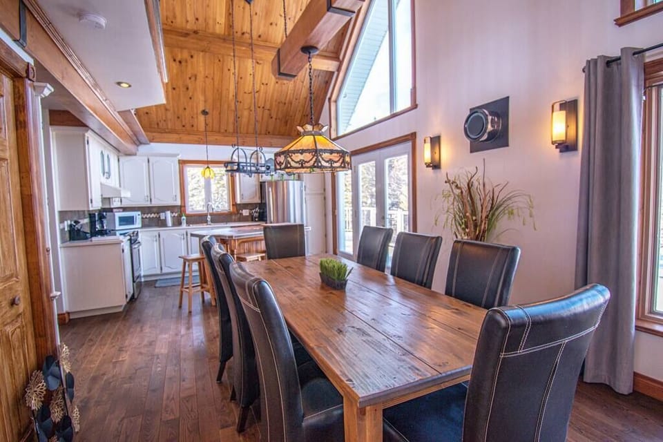Dining room (2)