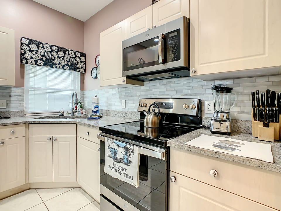 8165FanPalmWay-12