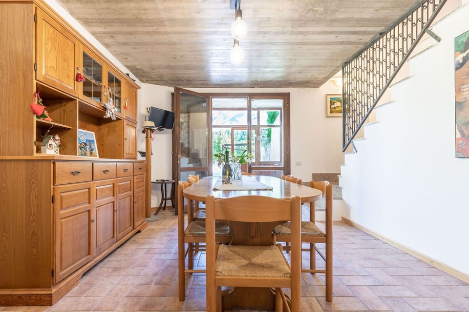 Furniture, Property, Cabinetry, Chair, Wood, Drawer, Table, Interior Design, Flooring, Floor