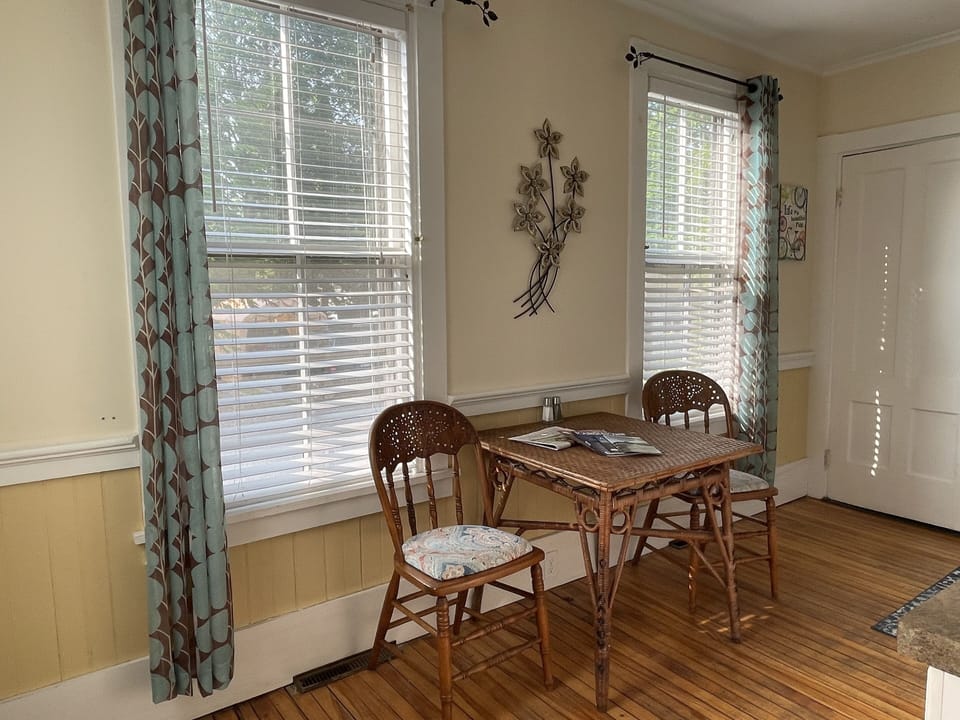 Cozy dinette for two 