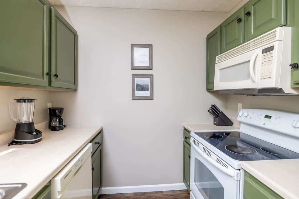 Fully equipped kitchen – cook up your favorite meals!