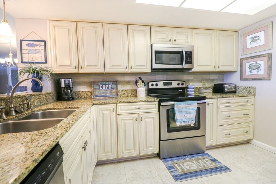 St. Augustine Ocean Front Rentals Kitchen