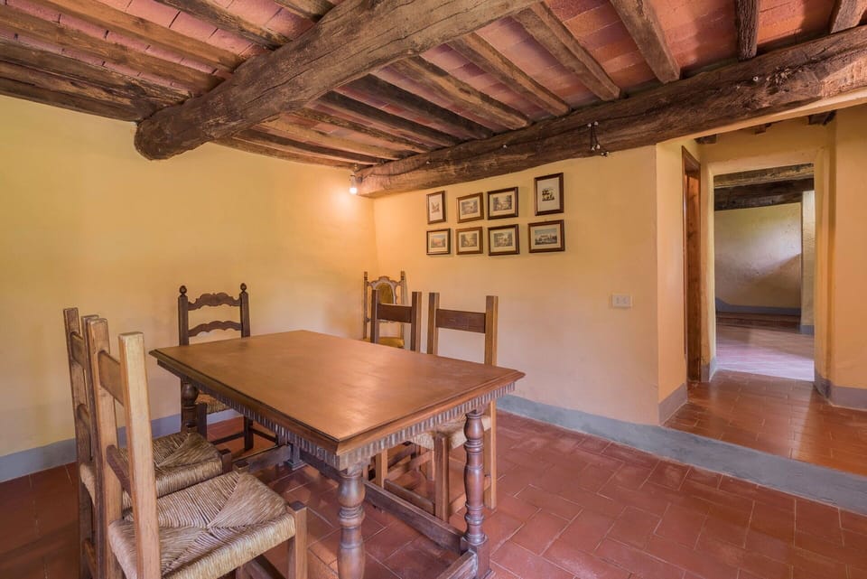 Amenities, Autumn, Dining Room, Room Detail, Spring, Summer