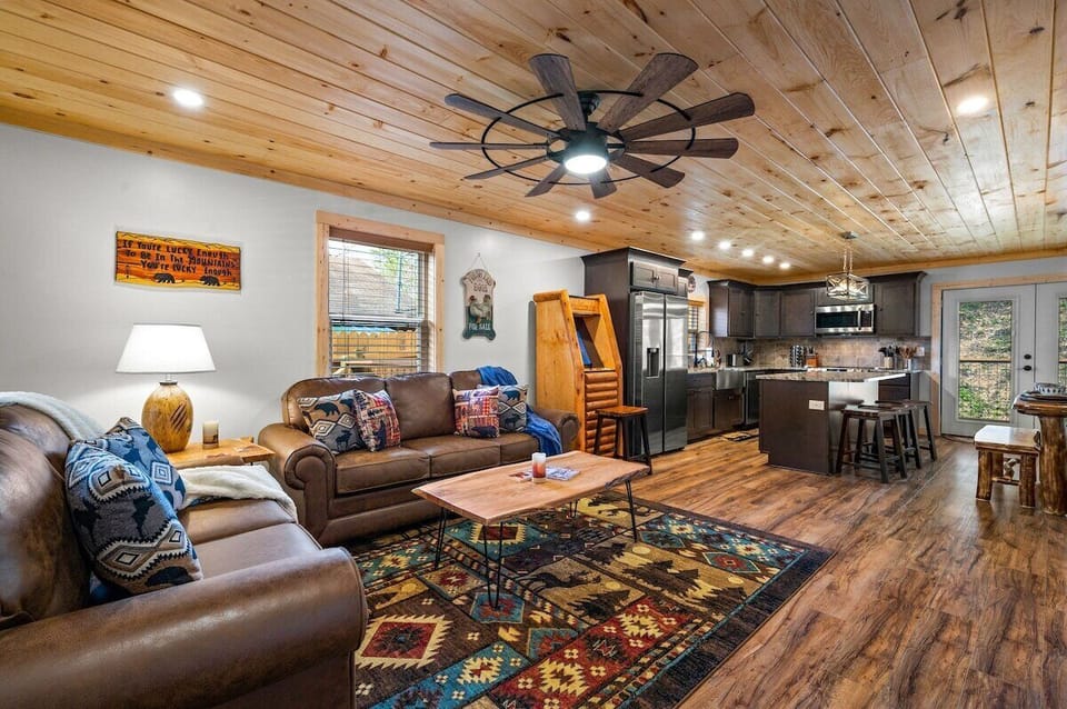 Open living area, dining and kitchen!
