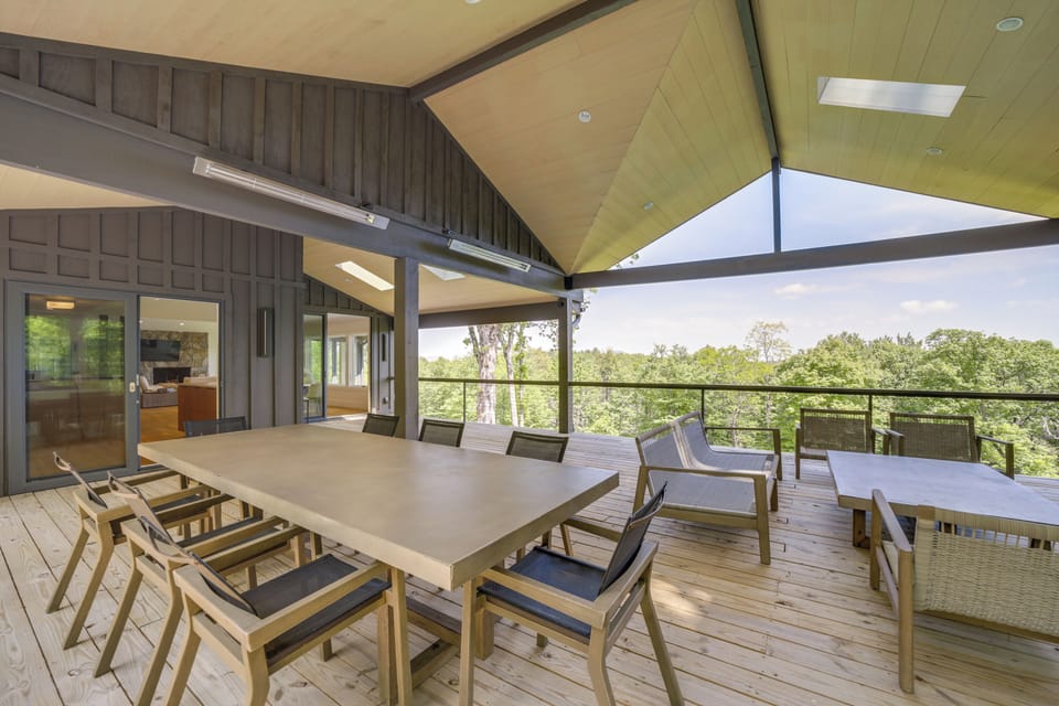 Spacious Porch | Keyless Entry