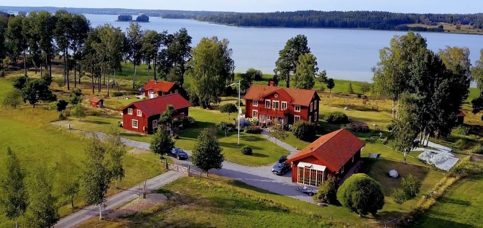 farmstead with guesthouse