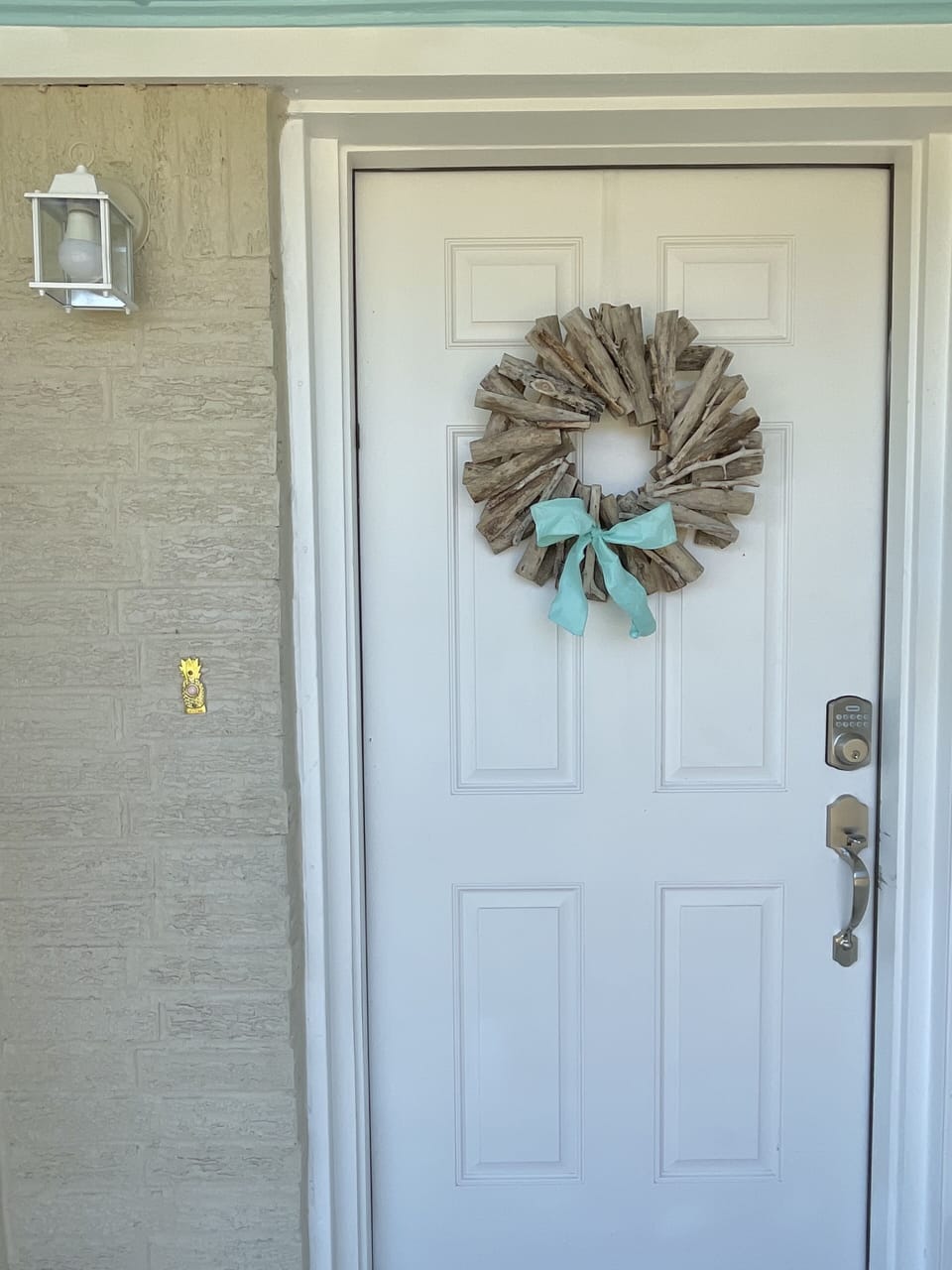 Let's start our tour though the front door! We can't wait to show you around!