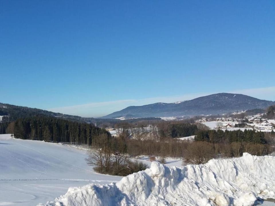 Region [winter] (>5 km)