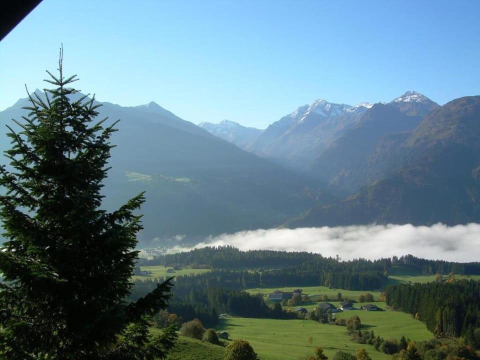 Region [winter] (>5 km)