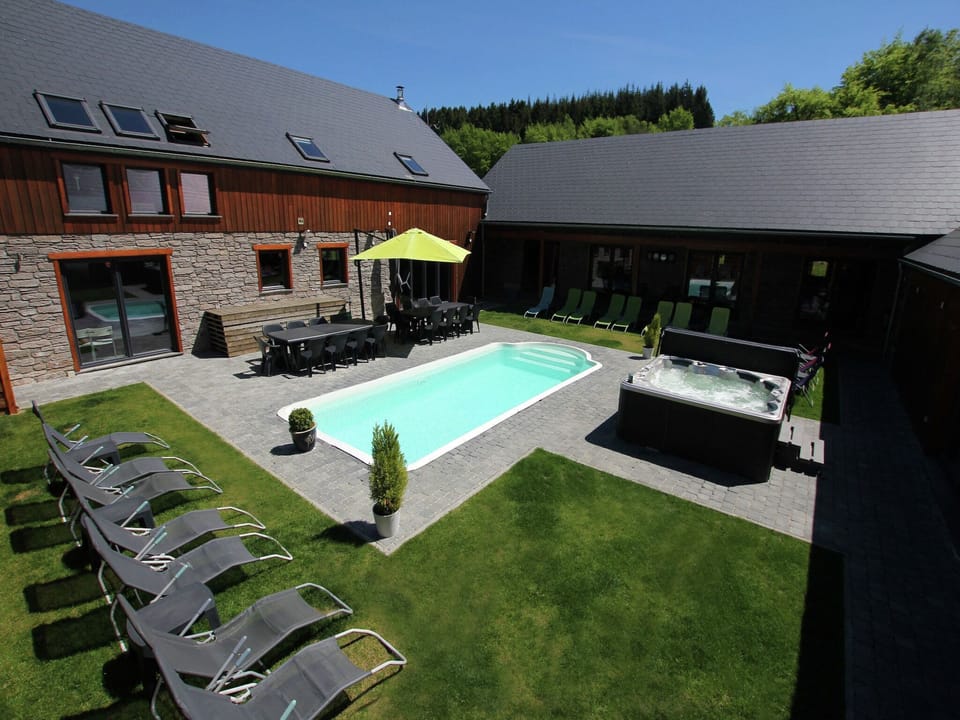 Holiday Home Swimming Pool