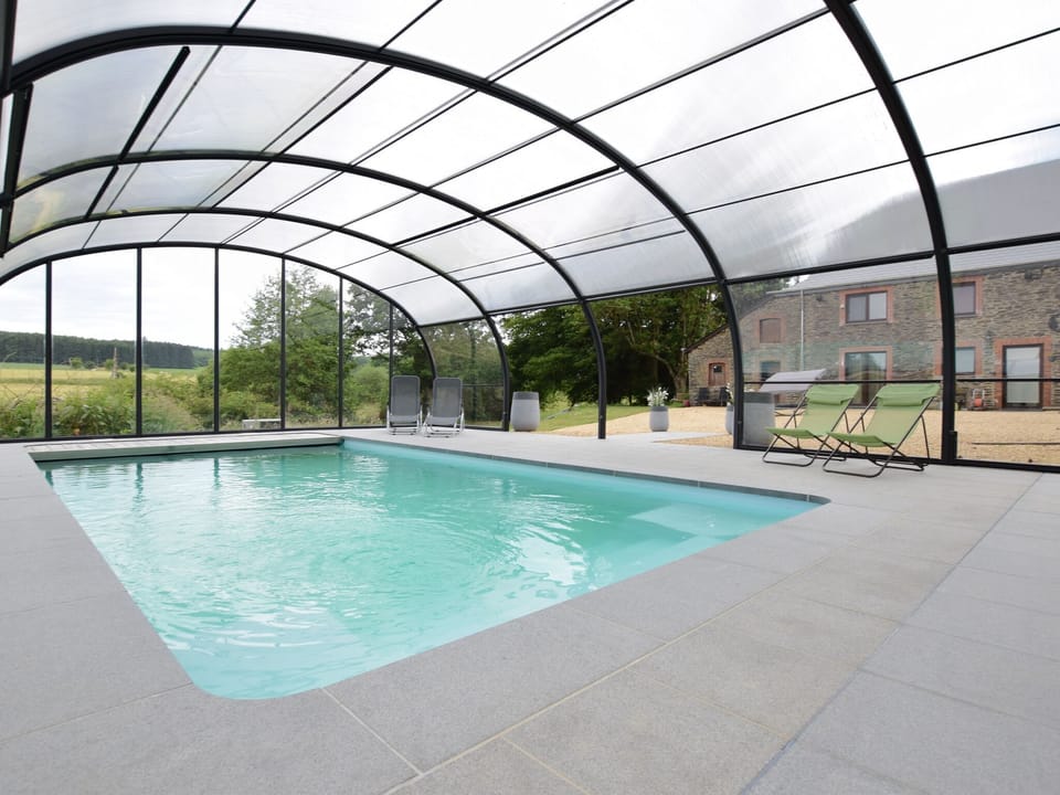 Holiday Home Swimming Pool