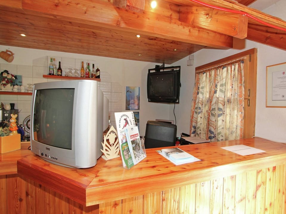 Entrance / Reception