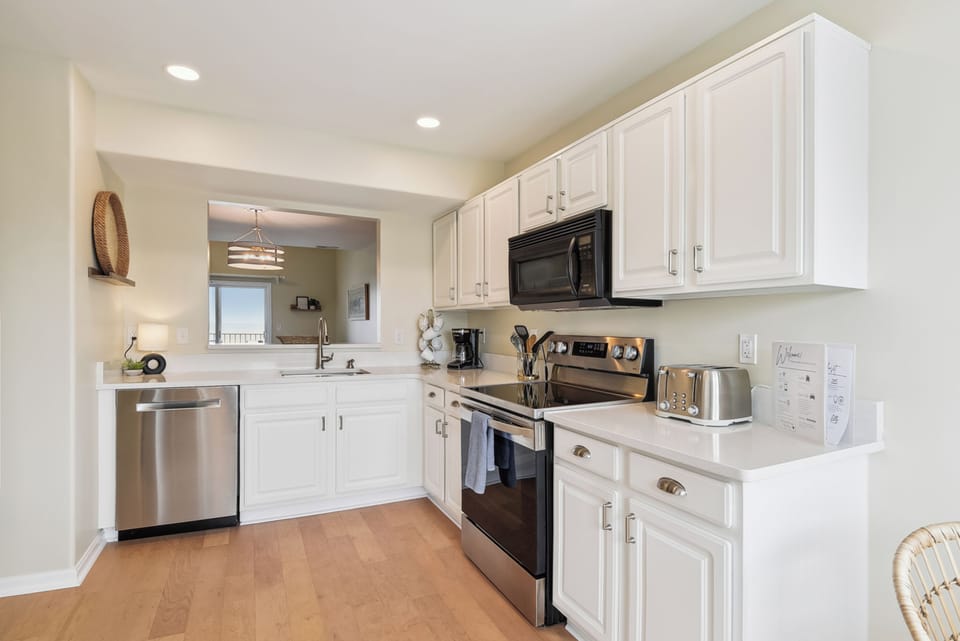 Main Level,Kitchen,