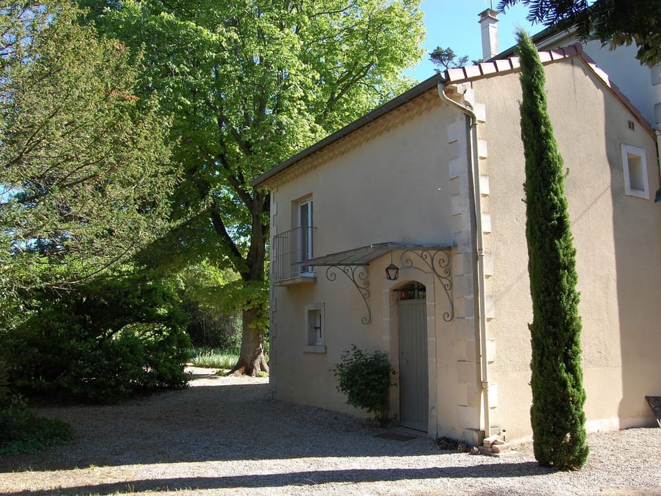 Entrance / Reception